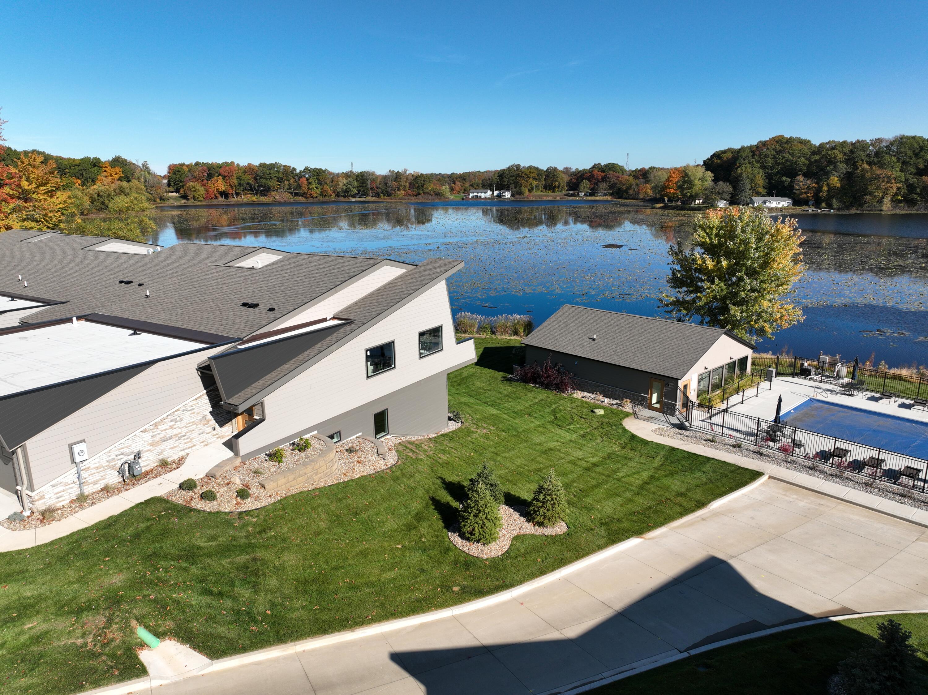 169 W Mcclung Road 203
