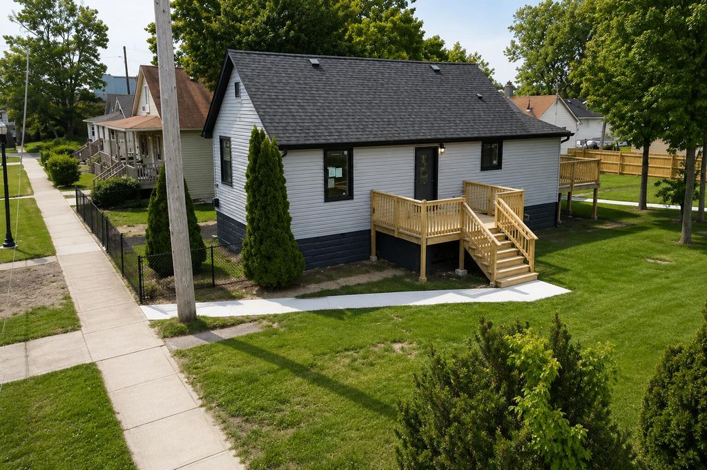 Photo of 4512 Ash Avenue, Hammond, IN 46327 (MLS # 839654)