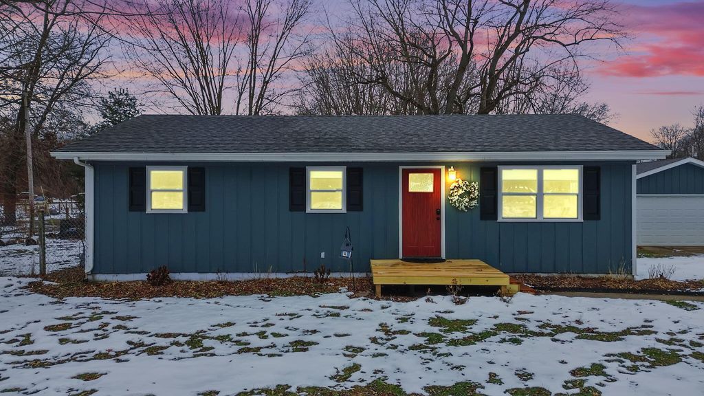 Photo of 11210 N Cr-550 W, Wheatfield, IN 46392 (MLS # 832013)