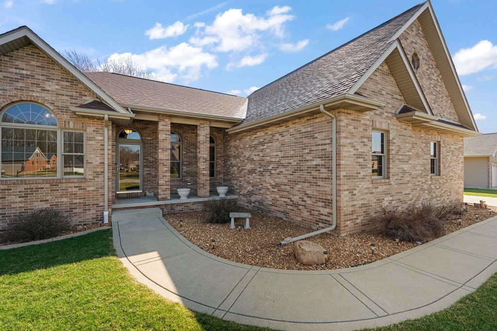 Photo of 6950 Prairie Run Avenue, Portage, IN 46368 (MLS # 835434)