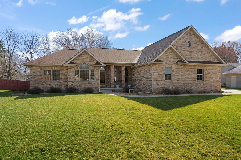 Photo of 6950 Prairie Run Avenue, Portage, IN 46368 (MLS # 835434)