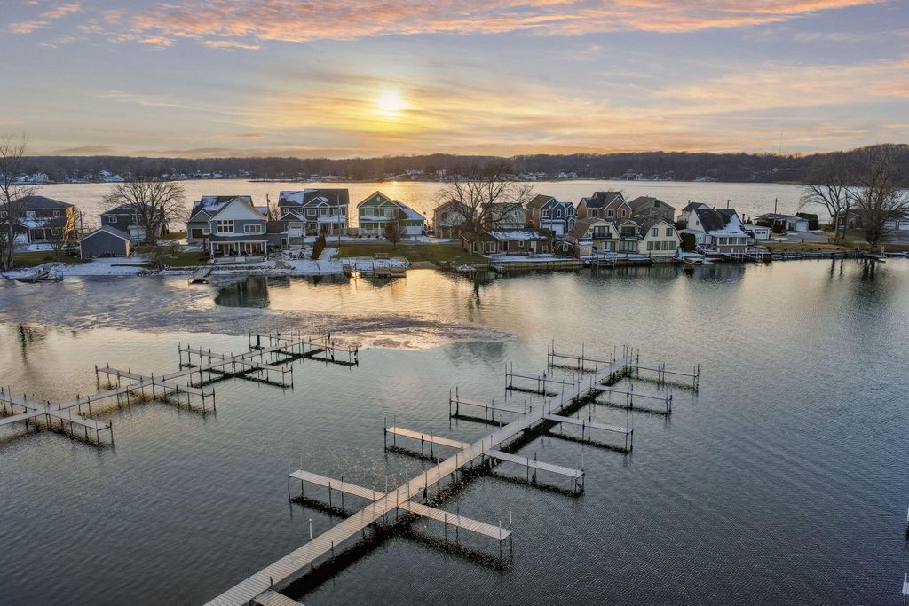 Photo of 423 Outlook Cove Drive, La Porte, IN 46350 (MLS # 835096)