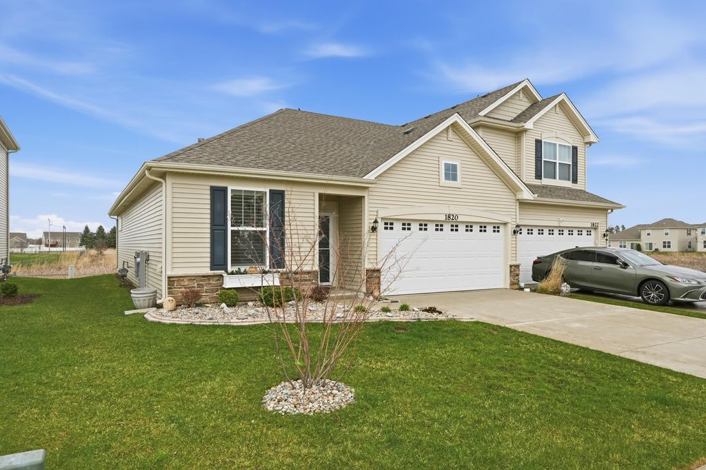 Photo of 1820 E 110th Place, Crown Point, IN 46307 (MLS # 836601)