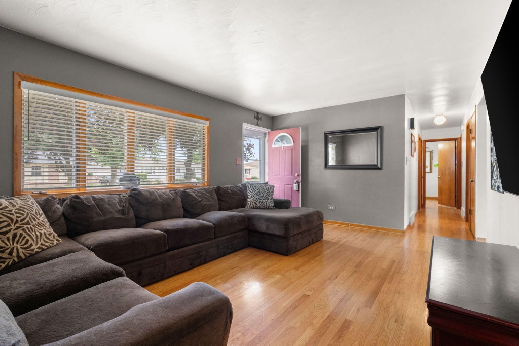 Photo of 3428 Grand Boulevard, Highland, IN 46322 (MLS # 840636)