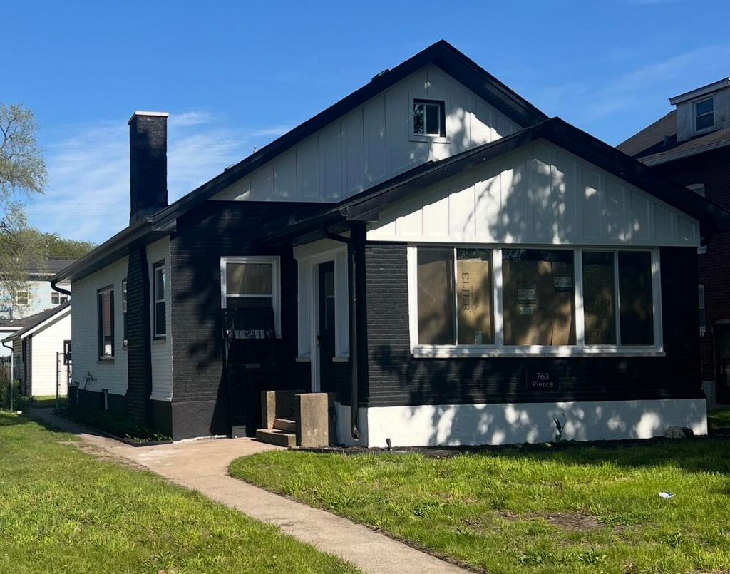 Photo of 763 Pierce Street, Gary, IN 46402 (MLS # 839772)