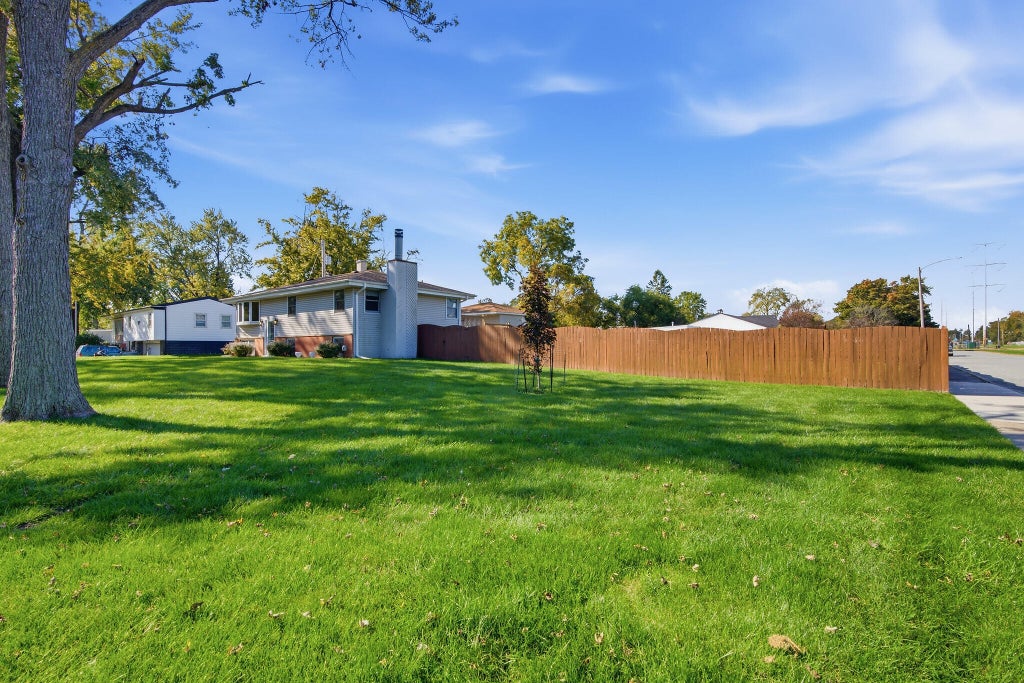 Photo of 8508 Liable Road, Highland, IN 46322 (MLS # 846820)