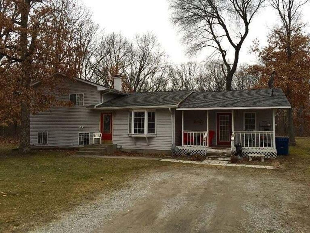 Photo of 735 N 600 E, Knox, IN 46534 (MLS # 835467)