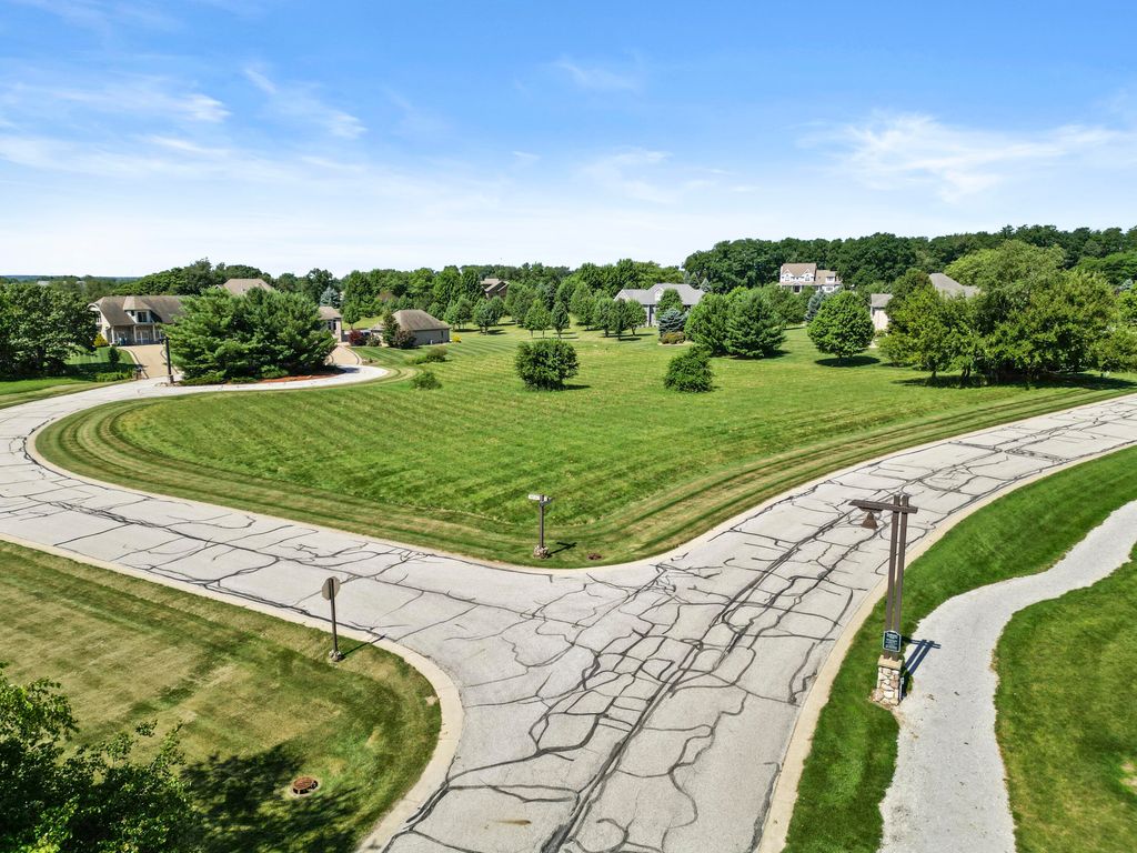 Photo of 2960 Spring Rain Court, Valparaiso, IN 46385 (MLS # 836297)