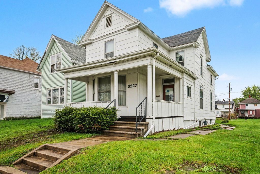 Photo of 3227 S Calhoun Street, Fort Wayne, IN 46807 (MLS # 837460)