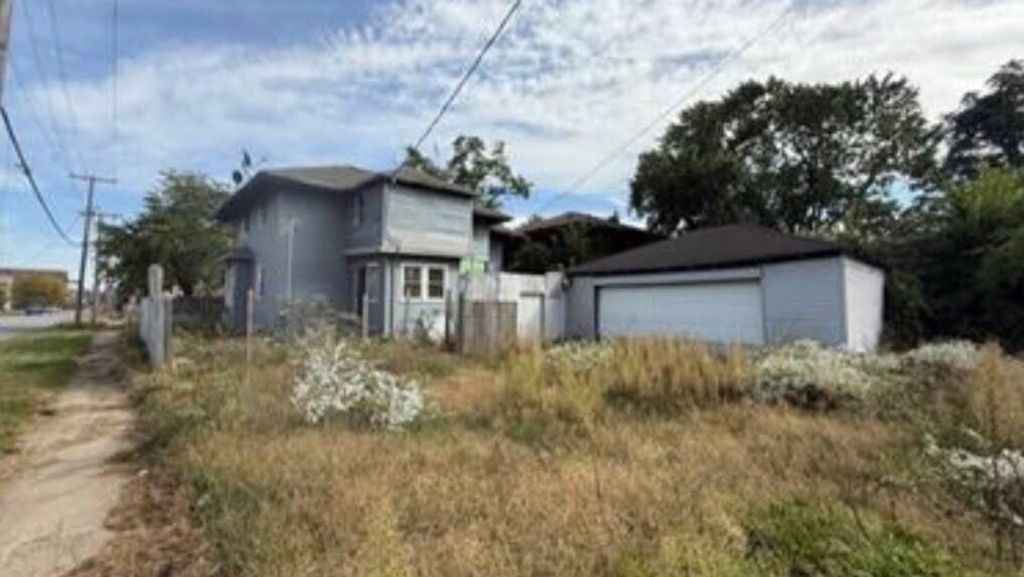 Photo of 600 Pierce Street, Gary, IN 46402 (MLS # 834778)