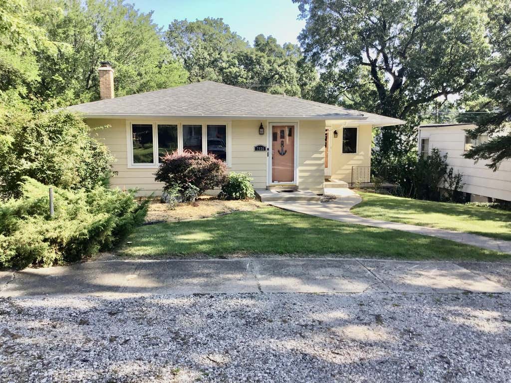 Photo of 7936 Locust Avenue, Gary, IN 46403 (MLS # 842863)