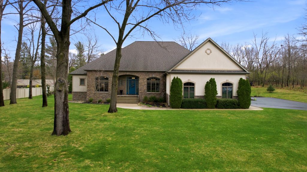 Photo of 10372 Mulligan Drive, Wheatfield, IN 46392 (MLS # 836920)