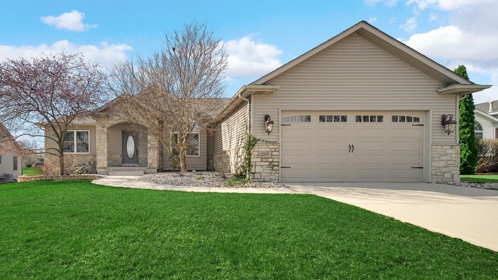 Photo of 2153 Sweet Briar Lane, Valparaiso, IN 46385 (MLS # 836654)