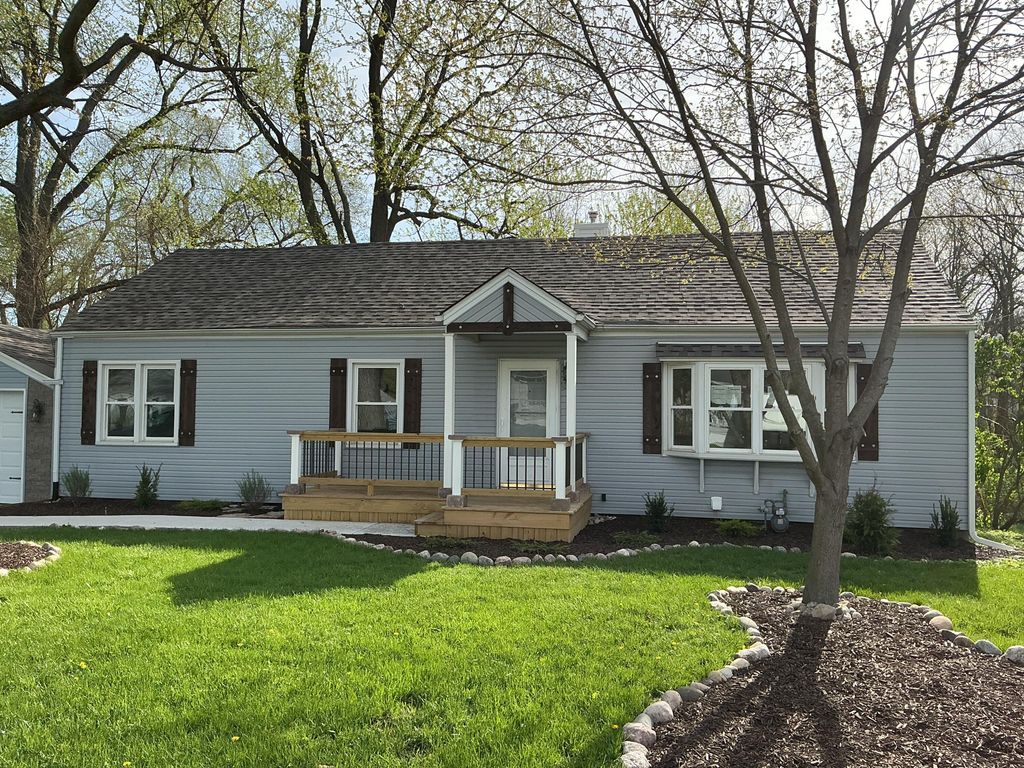 Photo of 63 Deerpath Road, Merrillville, IN 46410 (MLS # 837280)