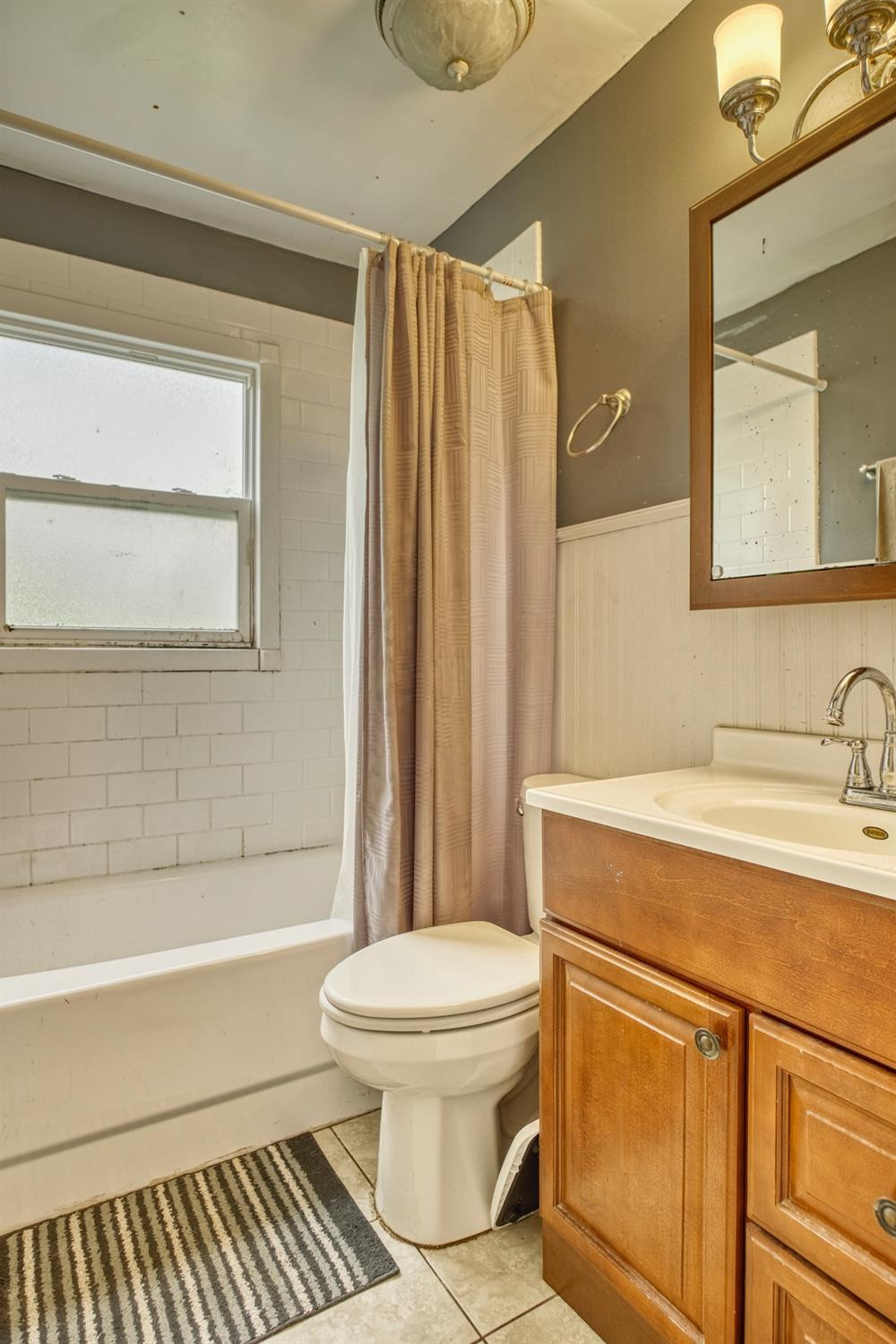 Valparaiso, Indiana 46383, United States, 3 Bedrooms Bedrooms, ,1 BathroomBathrooms,Residential,Active,26250