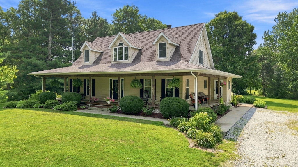 Photo of 6209 W 550 N, Rensselaer, IN 47978 (MLS # 843913)