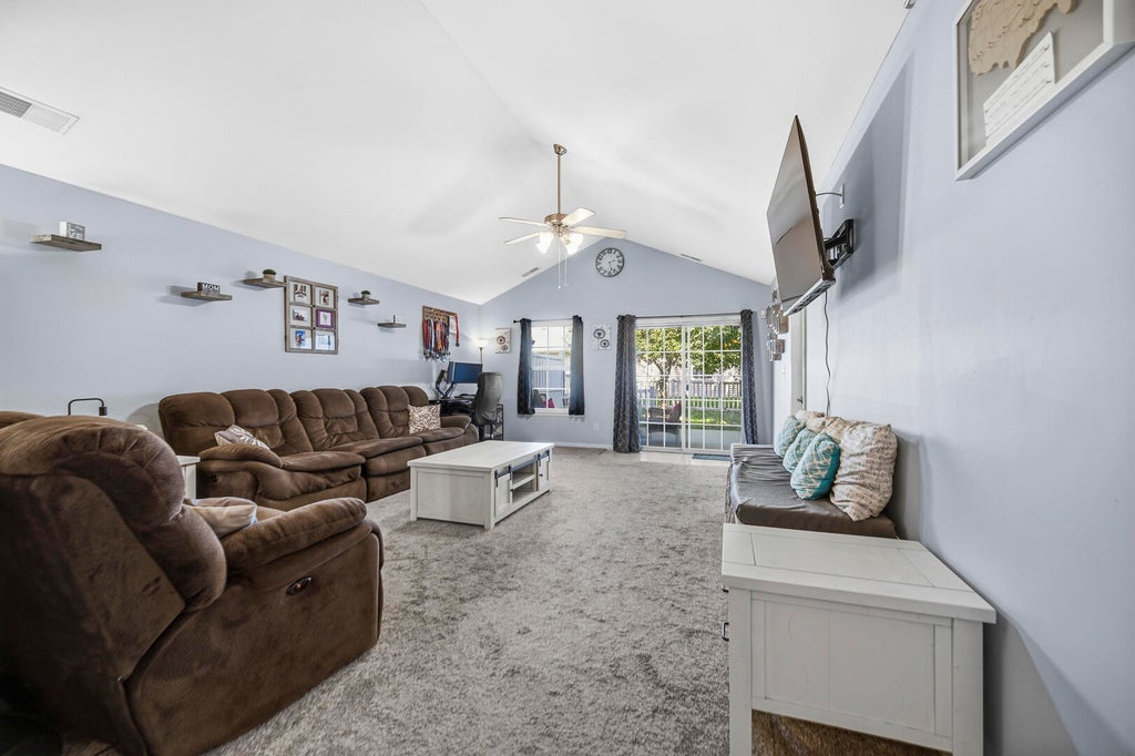 Photo of 10615 Pike Street, Crown Point, IN 46307 (MLS # 841659)