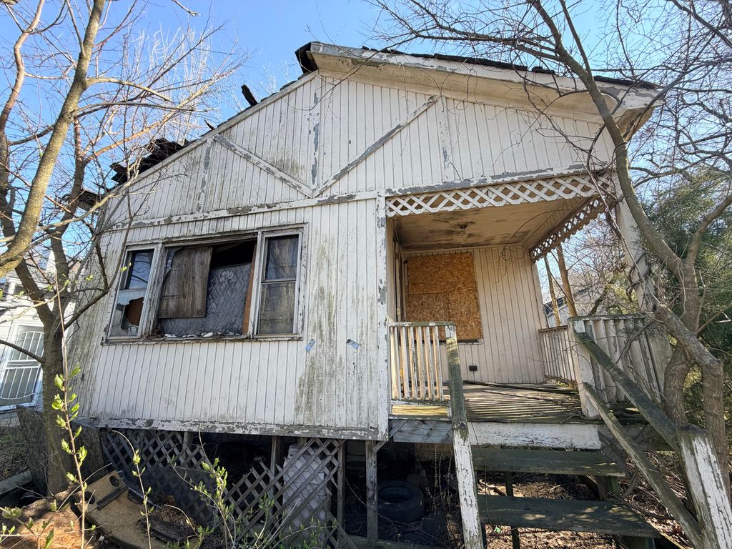 Photo of 4907 W 11th Avenue, Gary, IN 46406 (MLS # 836722)