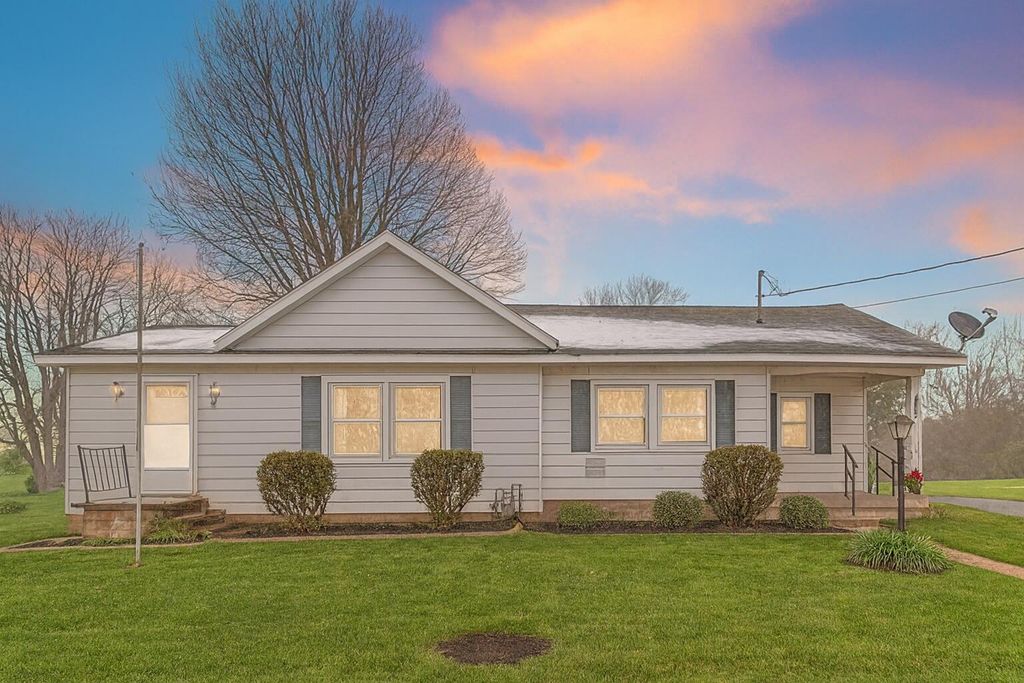 Photo of 7434 11a Road, Plymouth, IN 46563 (MLS # 831791)