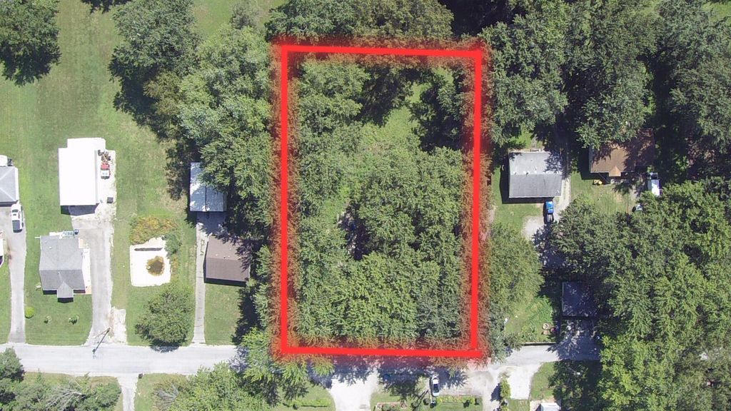 Photo of 132 James Road, Griffith, IN 46319 (MLS # 834530)