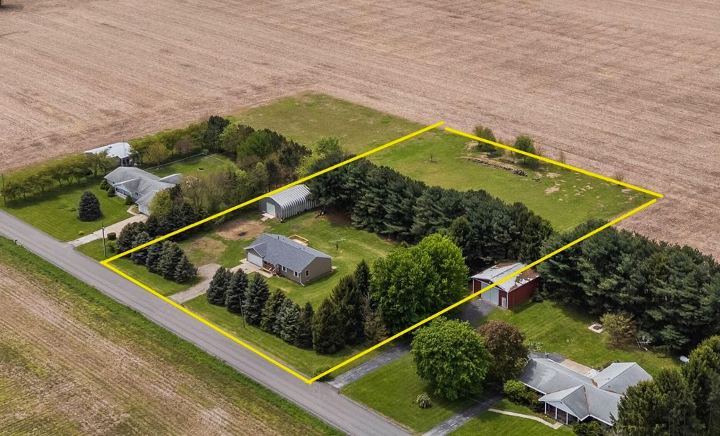 Photo of 9588 S 1150 W, Wanatah, IN 46390 (MLS # 838200)