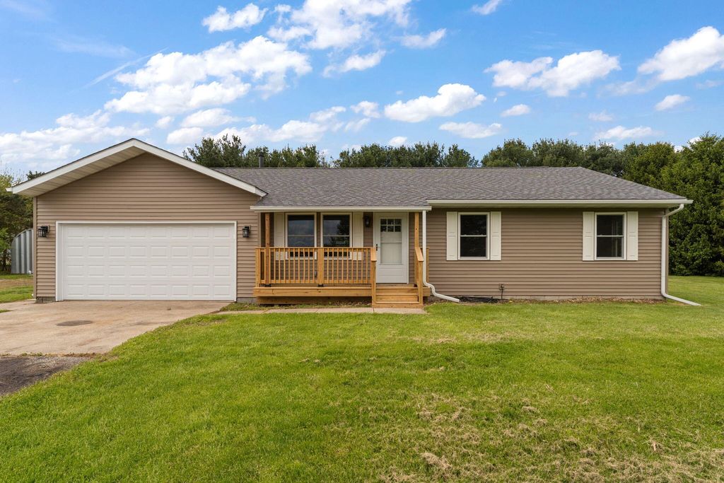 Photo of 9588 S 1150 W, Wanatah, IN 46390 (MLS # 838200)