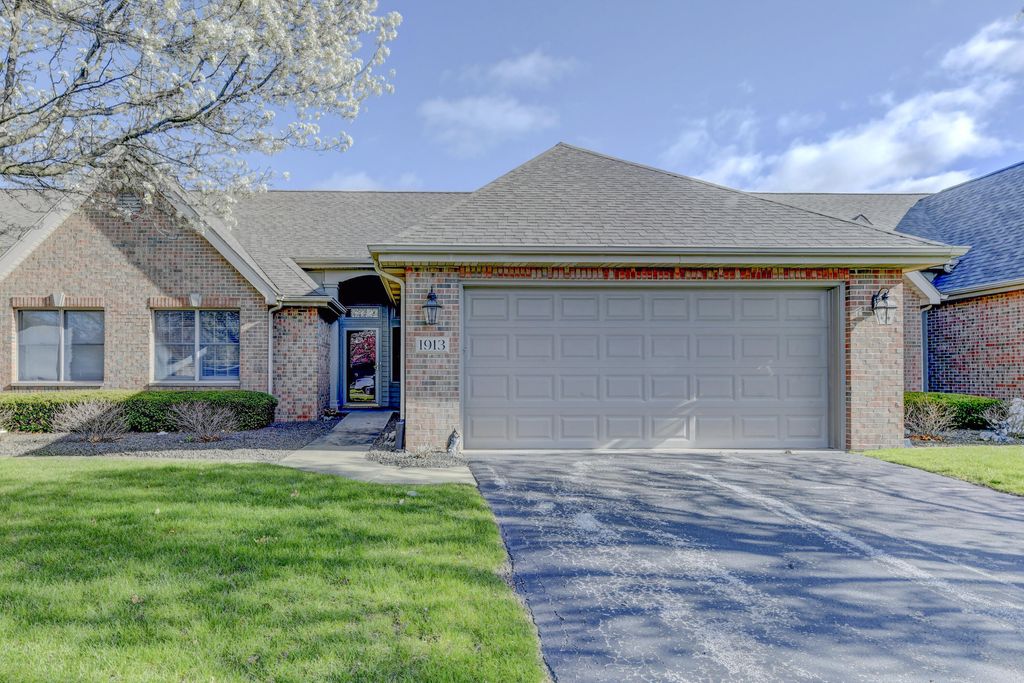 Photo of 1913 Windfield Drive, Munster, IN 46321 (MLS # 836791)