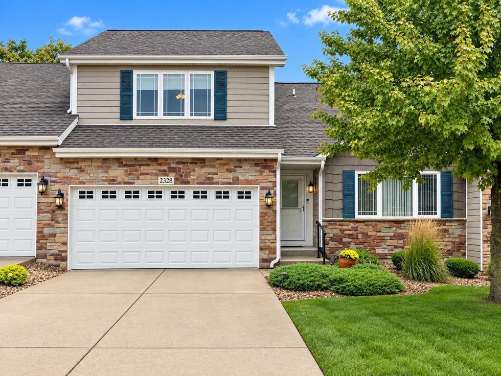 Photo of 2328 Legend Circle, Chesterton, IN 46304 (MLS # 845741)