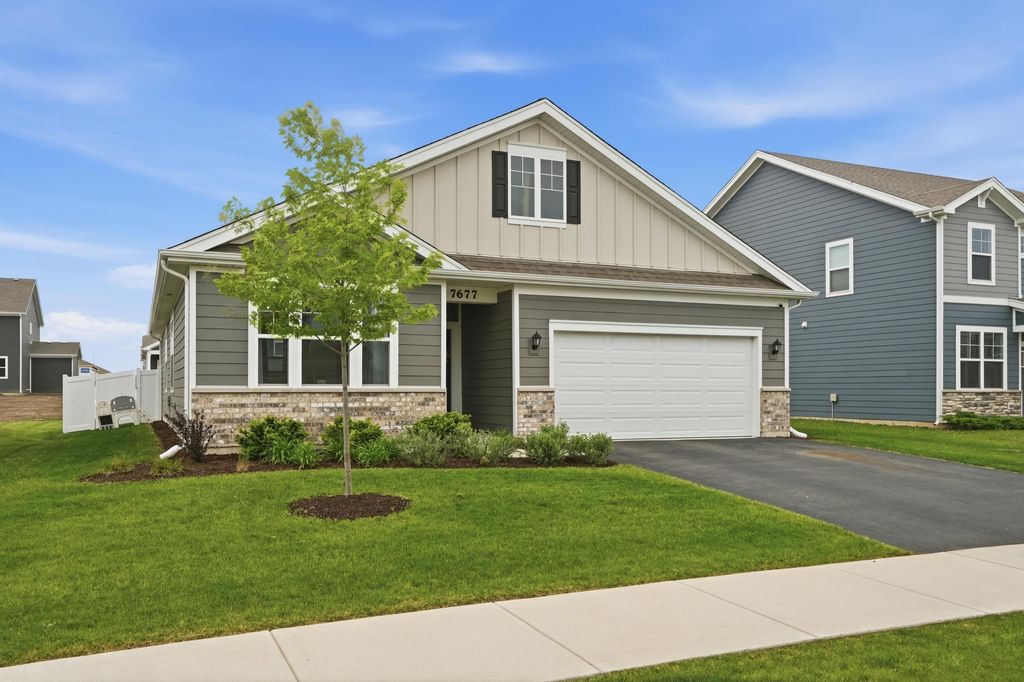 Photo of 7677 W 105th Place, Crown Point, IN 46307 (MLS # 839547)