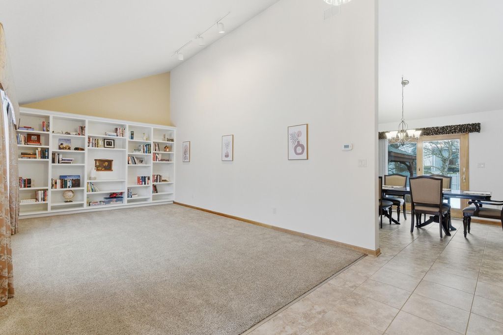 Photo of 713 N Robin Court, Griffith, IN 46319 (MLS # 833879)