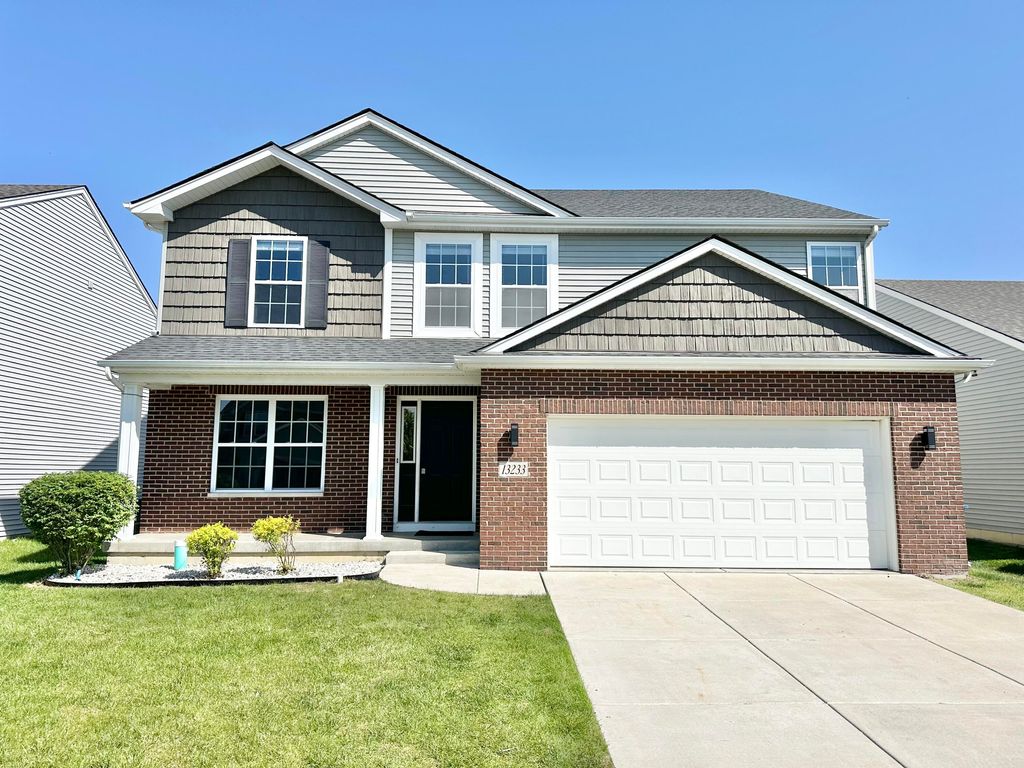 Photo of 13233 Roosevelt Place, Crown Point, IN 46307 (MLS # 839739)