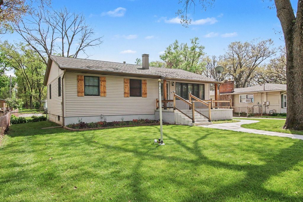 Photo of 5711 Evergreen Avenue, Portage, IN 46368 (MLS # 838291)