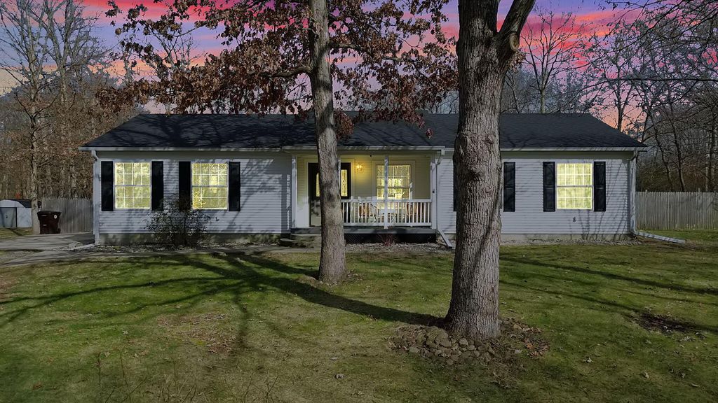 Photo of 10917 Sheephead Court, DeMotte, IN 46310 (MLS # 835832)