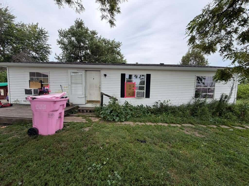 Photo of 208 W South Street, Linden, IN 47955 (MLS # 843352)