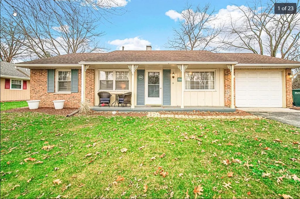 Photo of 2207 Fernhill Drive, Valparaiso, IN 46385 (MLS # 843895)