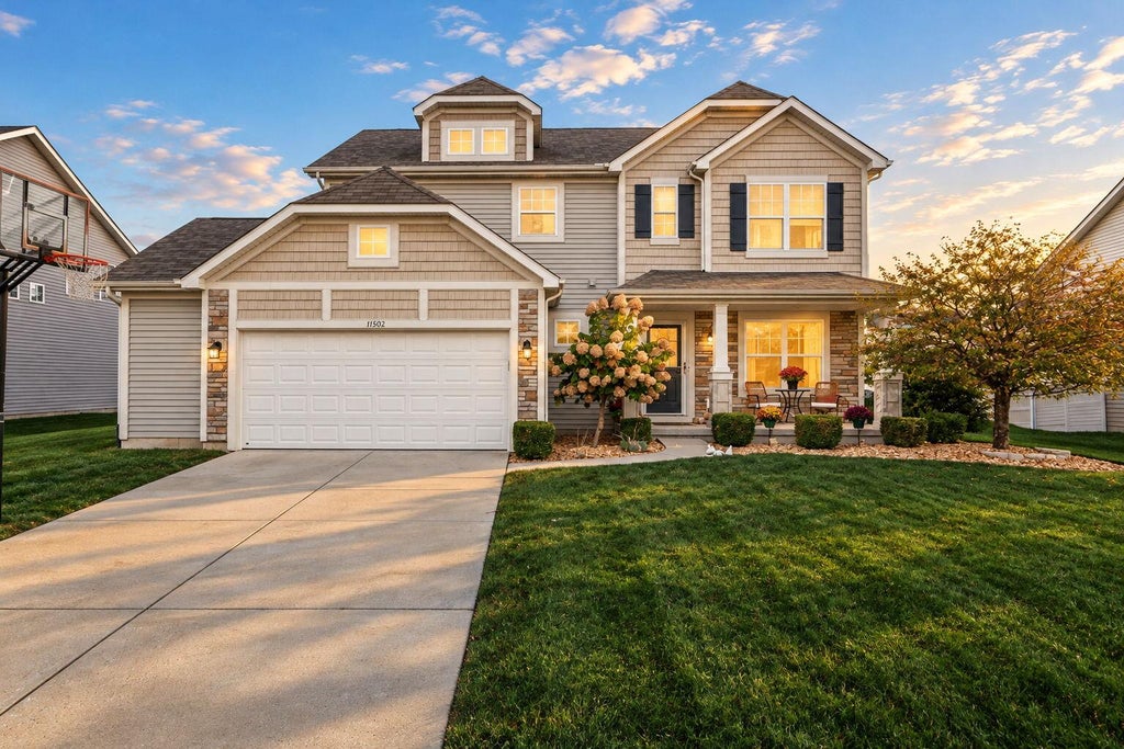 Photo of 11502 Georgia Street, Crown Point, IN 46307 (MLS # 847487)