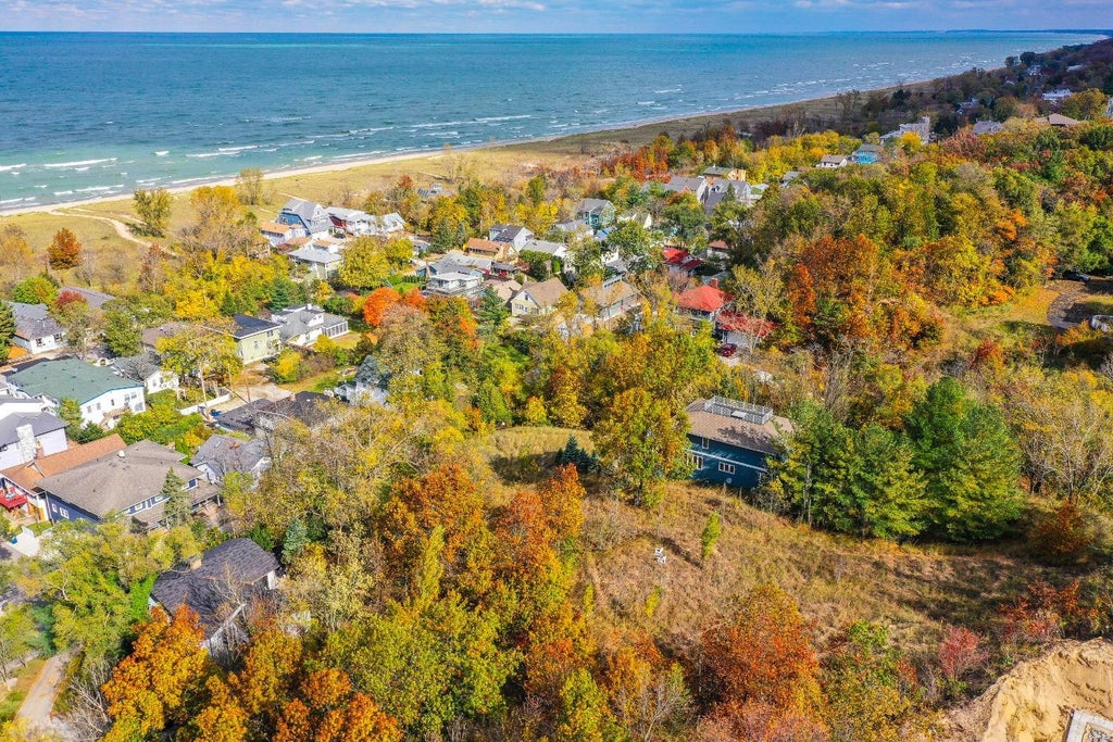 Photo of 605 Lake Shore Drive, Michigan City, IN 46360 (MLS # 842361)