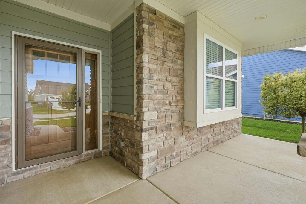 Photo of 10395 Brookhaven Street, Saint John, IN 46373 (MLS # 841265)