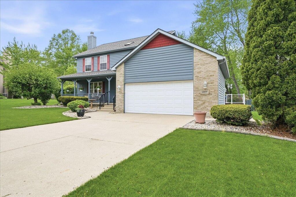 Photo of 2105 Shadowood Court, Valparaiso, IN 46383 (MLS # 838022)