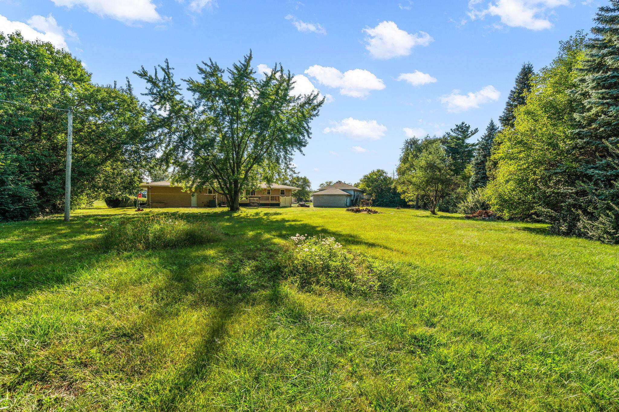 Merrillville, Indiana 46410, United States, 3 Bedrooms Bedrooms, ,2 BathroomsBathrooms,Residential,Active,224432