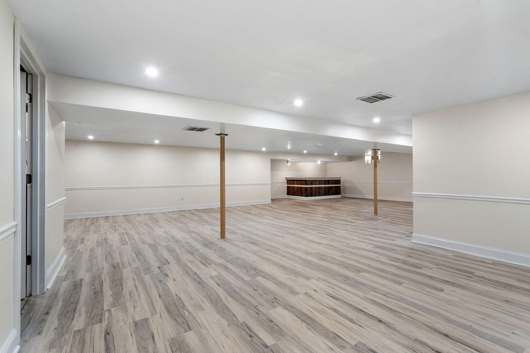 Merrillville, Indiana 46410, United States, 3 Bedrooms Bedrooms, ,2 BathroomsBathrooms,Residential,Active,224432