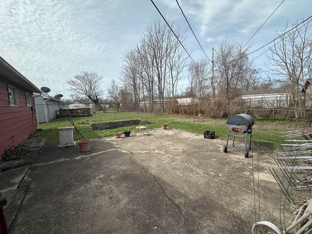 Photo of 2928 Marshalltown Drive, Gary, IN 46407 (MLS # 835797)