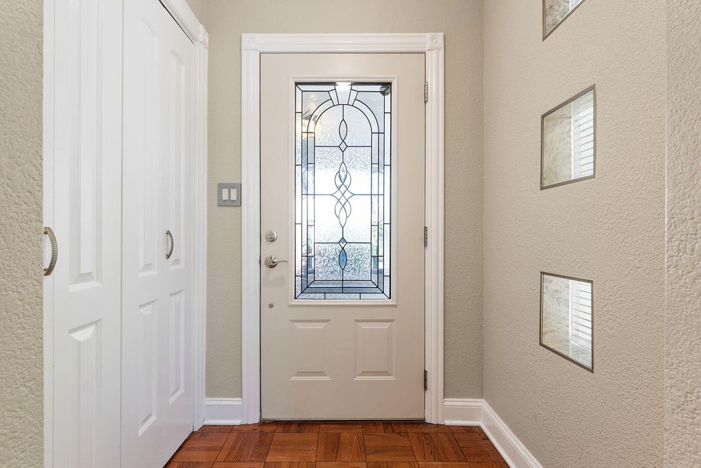 Photo of 8210 Northcote Avenue, Munster, IN 46321 (MLS # 830270)