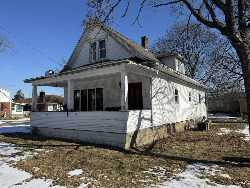 Photo of 401 S Wilson Street, North Judson, IN 46366 (MLS # 837345)