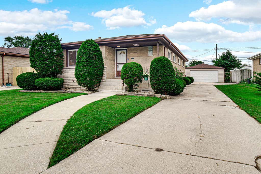 Photo of 6831 New Jersey Avenue, Hammond, IN 46323 (MLS # 843494)