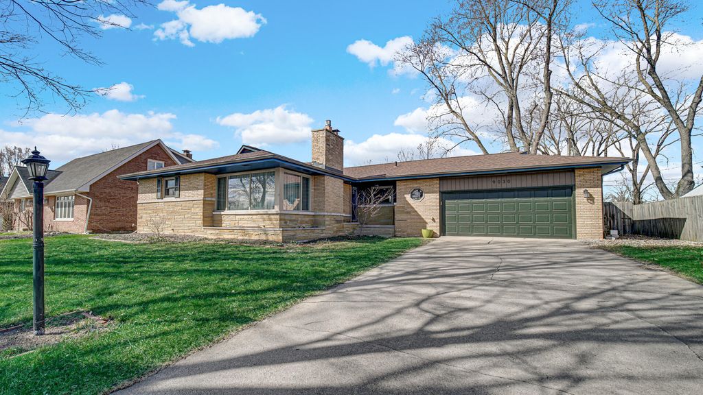 Photo of 9030 Orchard Drive, Highland, IN 46322 (MLS # 836060)