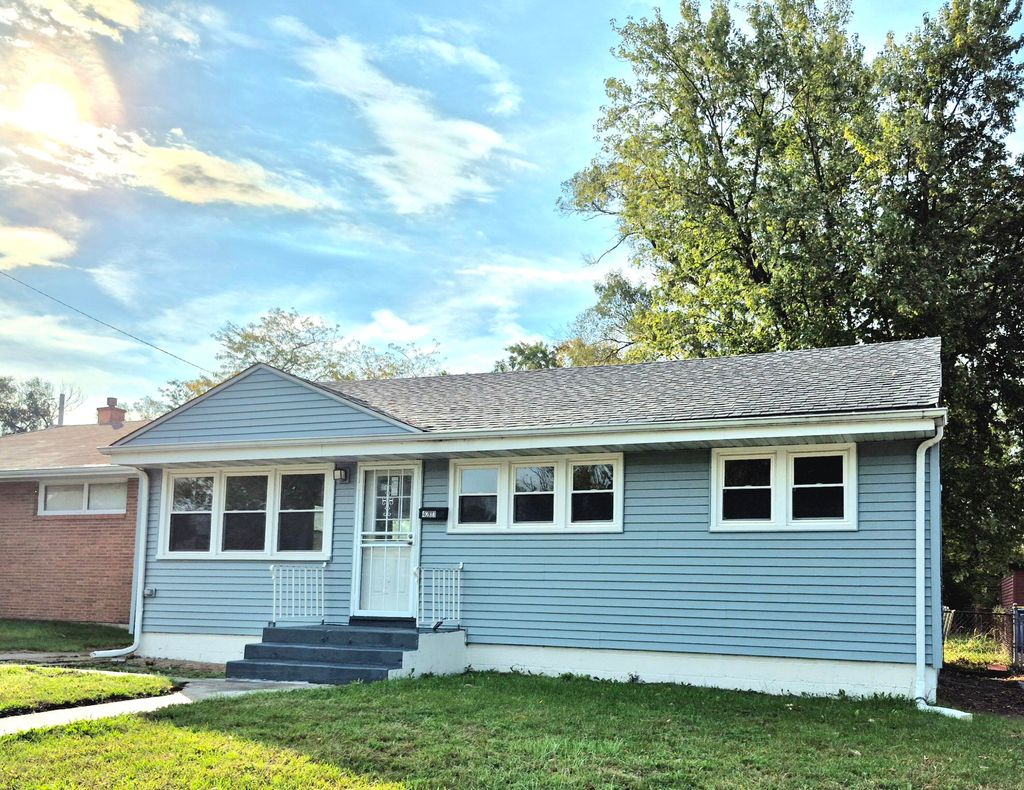 Photo of 4203 E 12th Place, Gary, IN 46403 (MLS # 829527)