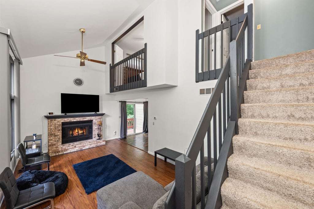 Photo of 603 Weatherwood Lane, Valparaiso, IN 46383 (MLS # 845980)
