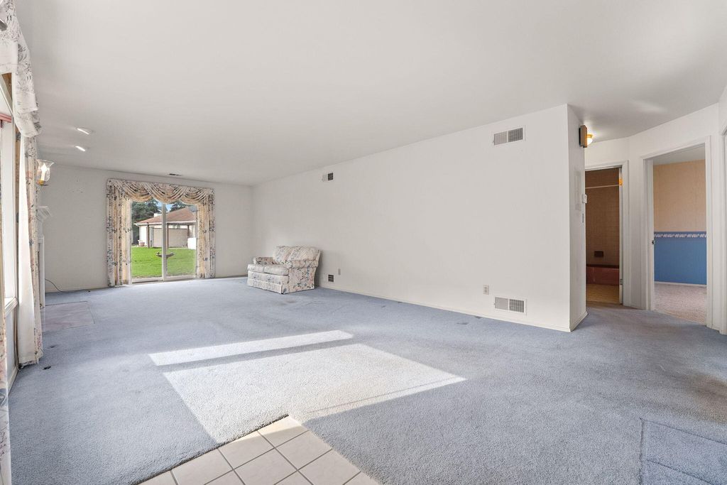 Photo of 823 Spruce Lane, Schererville, IN 46375 (MLS # 836976)