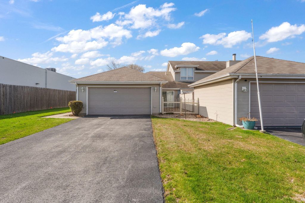 Photo of 823 Spruce Lane, Schererville, IN 46375 (MLS # 836976)